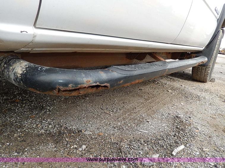 image for item H9562 2007 Chevrolet Silverado Classic 2500HD Crew Cab pickup truck