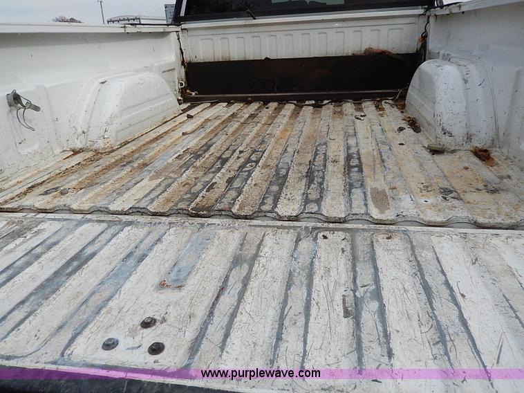 image for item H9562 2007 Chevrolet Silverado Classic 2500HD Crew Cab pickup truck