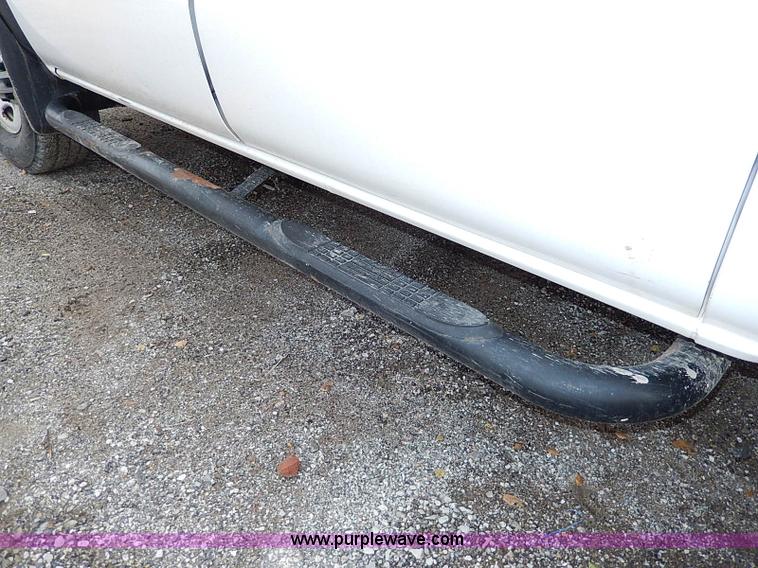 image for item H9562 2007 Chevrolet Silverado Classic 2500HD Crew Cab pickup truck