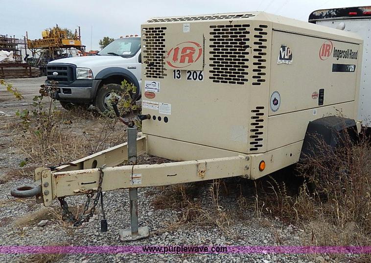 image for item H9564 2003 Ingersoll Rand 375 air compressor