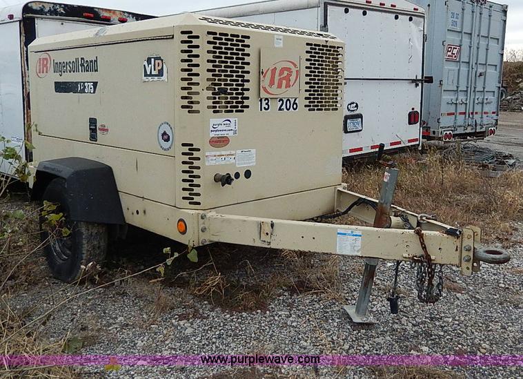 image for item H9564 2003 Ingersoll Rand 375 air compressor