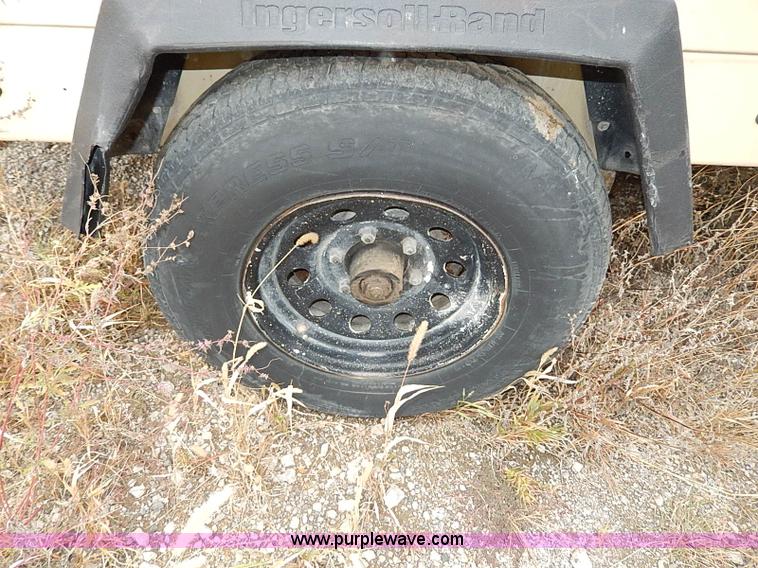 image for item H9564 2003 Ingersoll Rand 375 air compressor