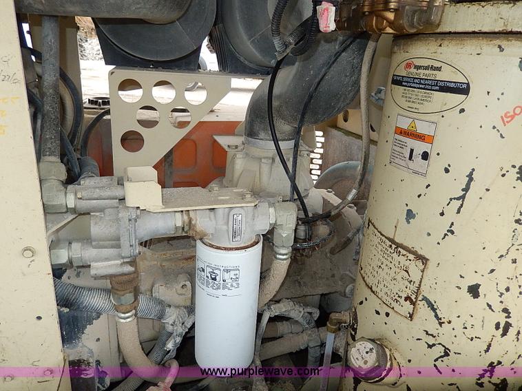 image for item H9564 2003 Ingersoll Rand 375 air compressor