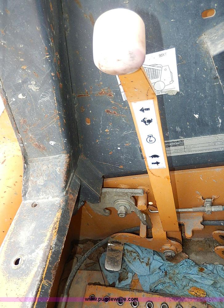 image for item H9577 1999 Case 90XT skid steer