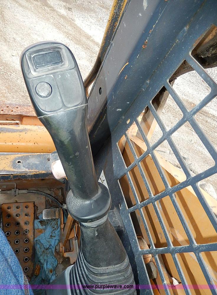 image for item H9577 1999 Case 90XT skid steer