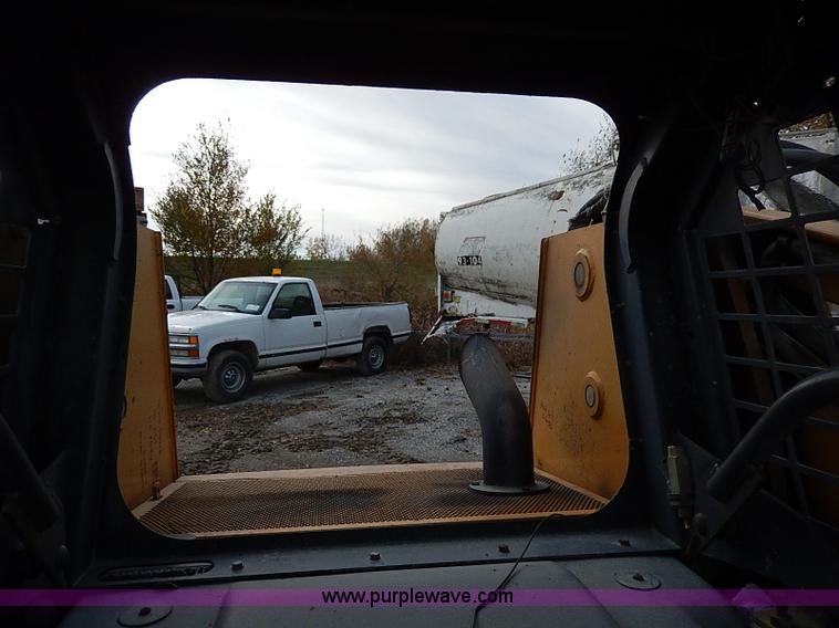 image for item H9577 1999 Case 90XT skid steer