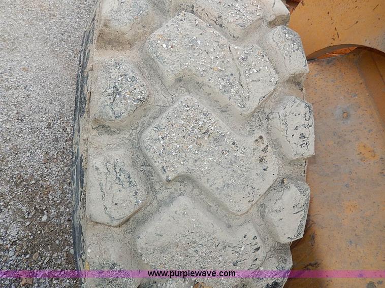 image for item H9577 1999 Case 90XT skid steer