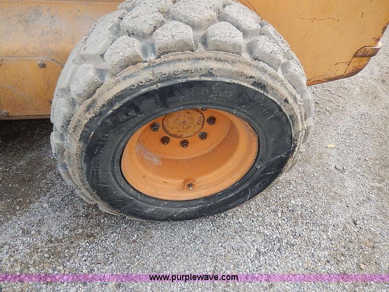 image for item H9577 1999 Case 90XT skid steer