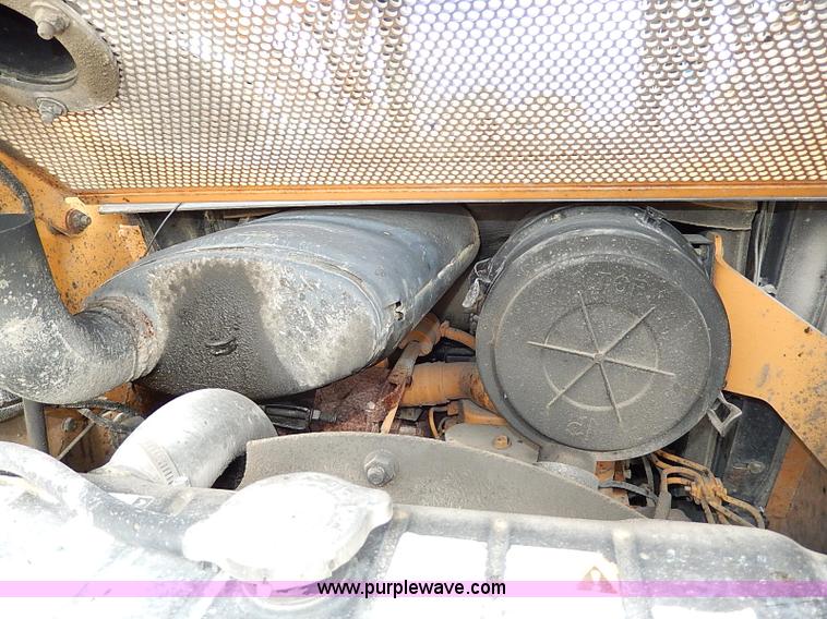 image for item H9577 1999 Case 90XT skid steer