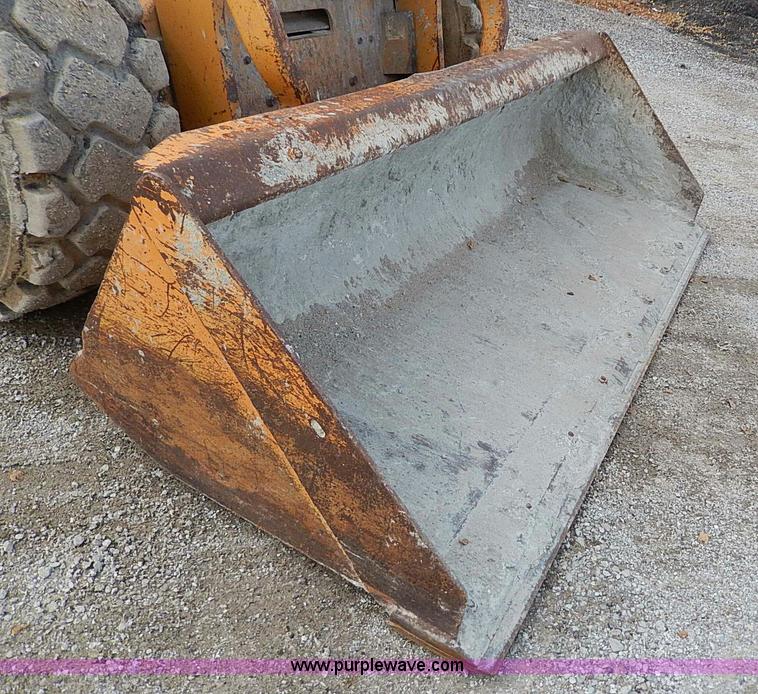 image for item H9577 1999 Case 90XT skid steer
