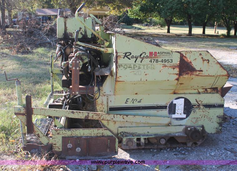 image for item H4148 Raygo Roadster 120 asphalt paver