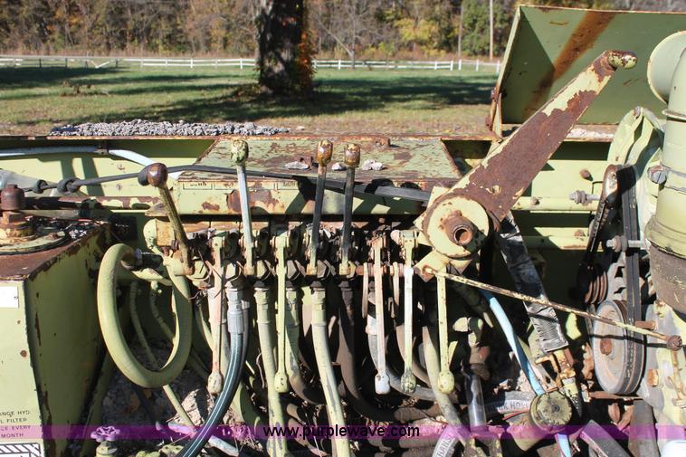 image for item H4148 Raygo Roadster 120 asphalt paver