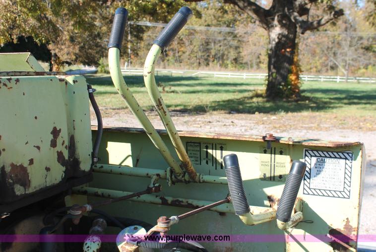 image for item H4148 Raygo Roadster 120 asphalt paver