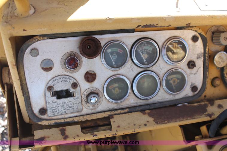 image for item H4149 1975 Caterpillar 623B elevating scraper