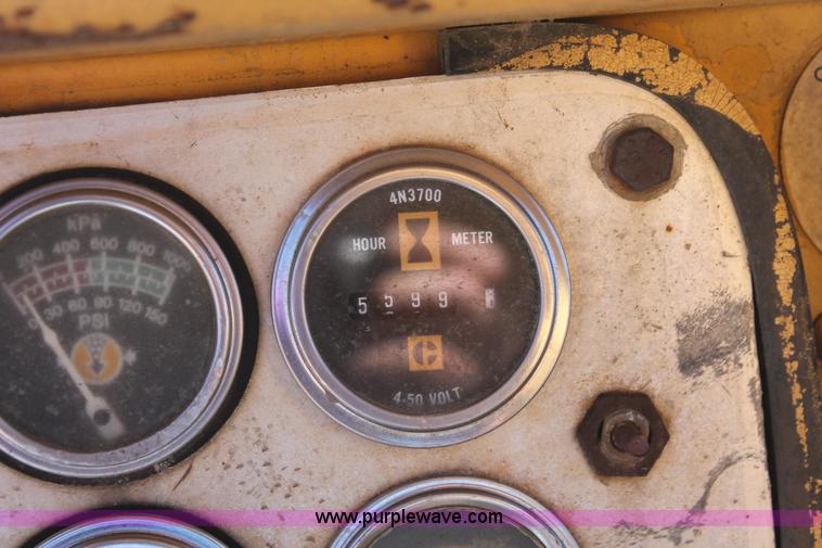 image for item H4149 1975 Caterpillar 623B elevating scraper