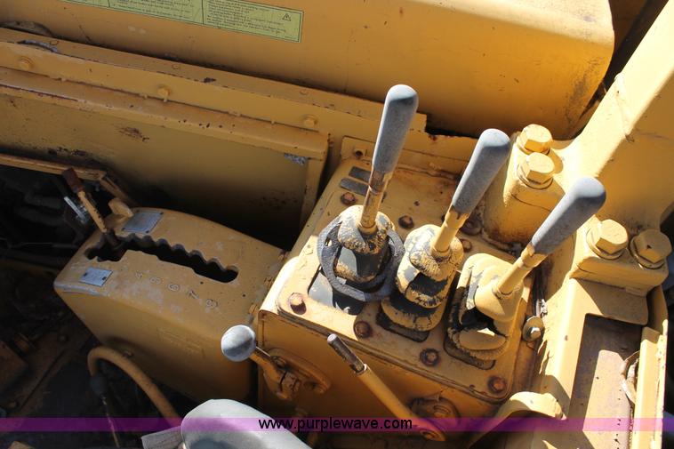 image for item H4149 1975 Caterpillar 623B elevating scraper
