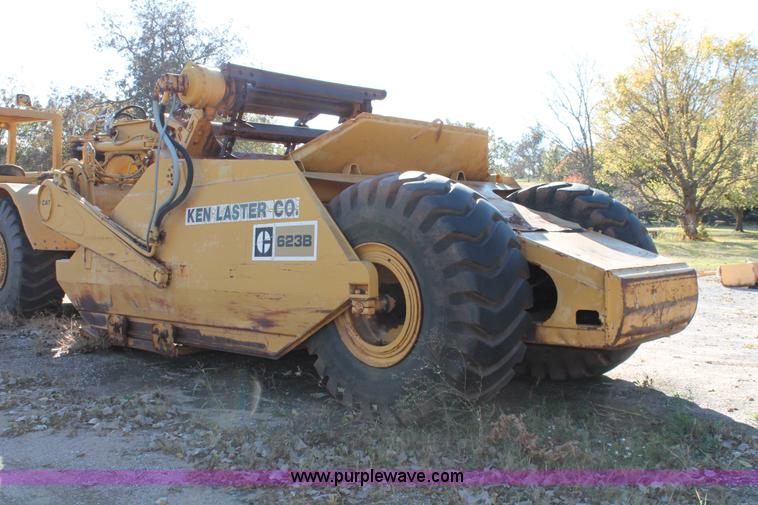 image for item H4149 1975 Caterpillar 623B elevating scraper