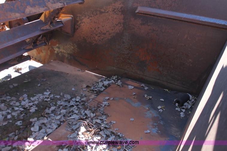 image for item H4149 1975 Caterpillar 623B elevating scraper