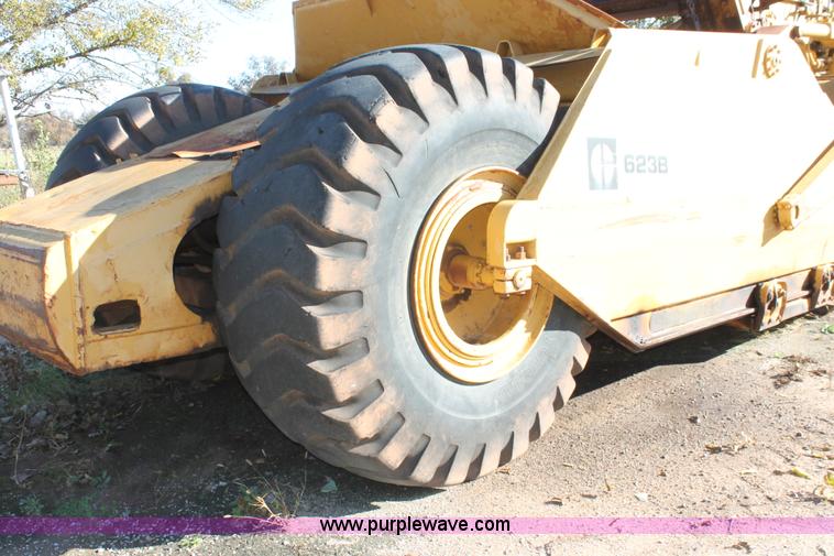 image for item H4149 1975 Caterpillar 623B elevating scraper