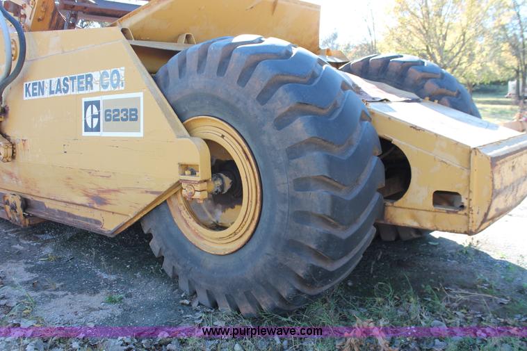 image for item H4149 1975 Caterpillar 623B elevating scraper