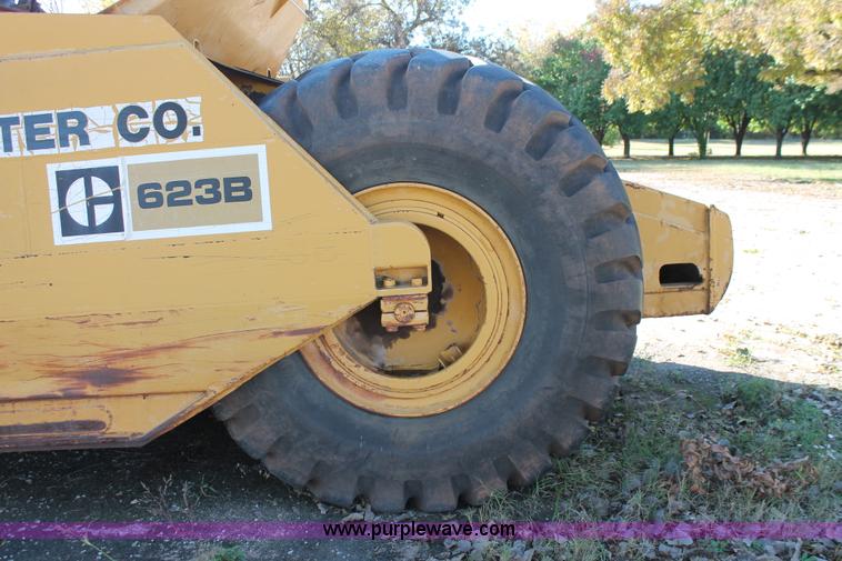 image for item H4149 1975 Caterpillar 623B elevating scraper