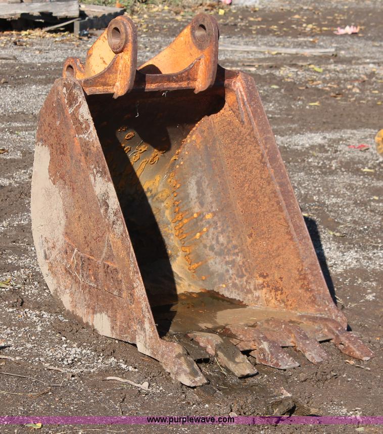 image for item H4152 23"W bucket