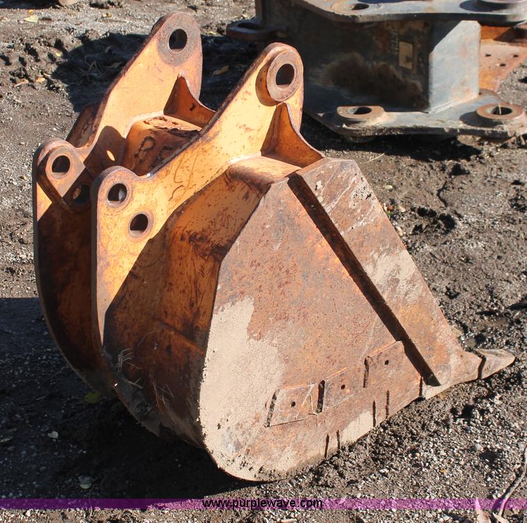 image for item H4152 23"W bucket