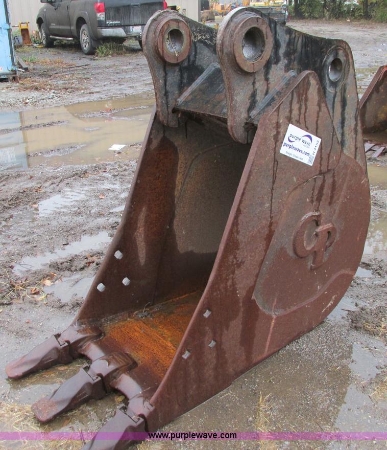 image for item H4153 CP Hitachi ZX200 excavator bucket