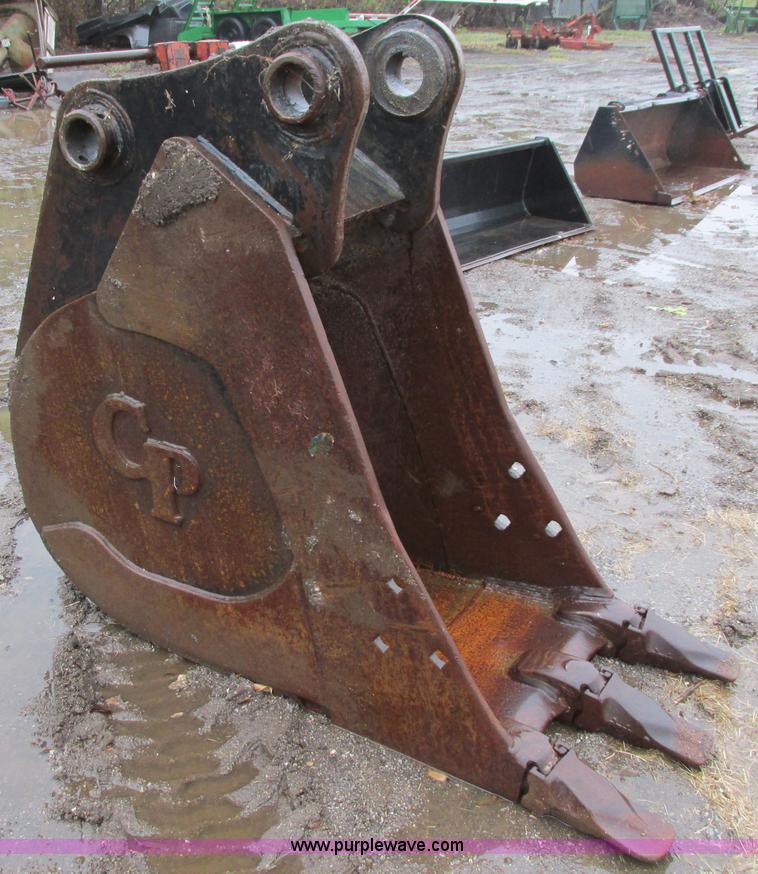 image for item H4153 CP Hitachi ZX200 excavator bucket