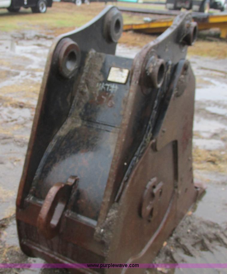 image for item H4153 CP Hitachi ZX200 excavator bucket
