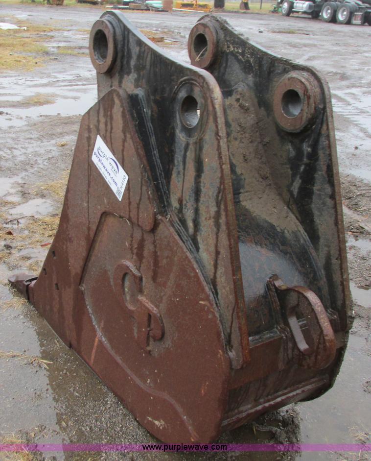 image for item H4153 CP Hitachi ZX200 excavator bucket