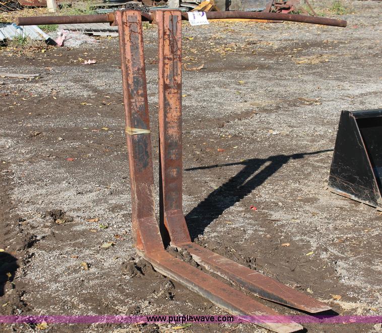 image for item H4154 Forklift pallet attachment