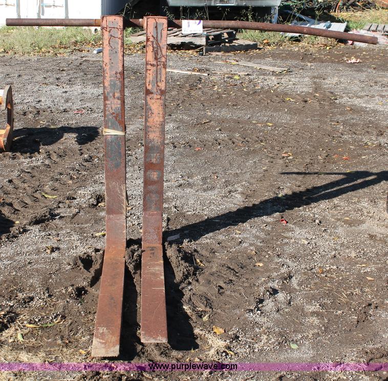 image for item H4154 Forklift pallet attachment