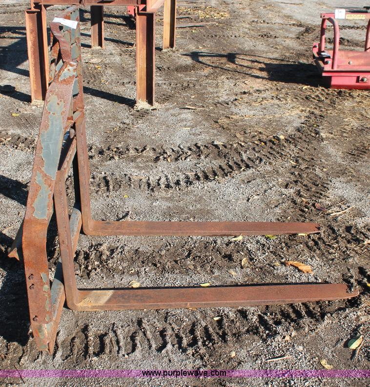 image for item H4158 Forklift pallet forks