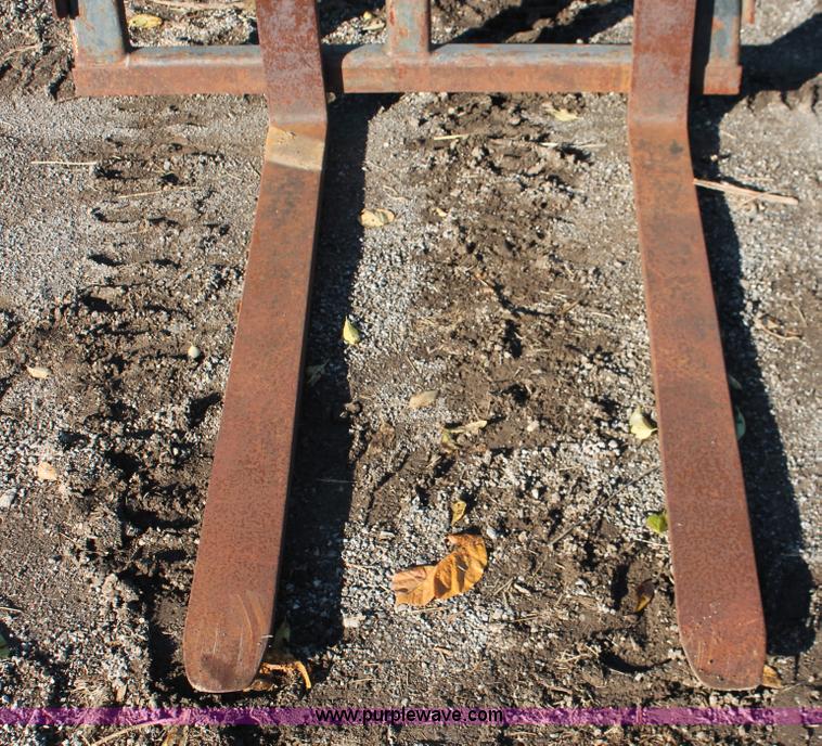 image for item H4158 Forklift pallet forks