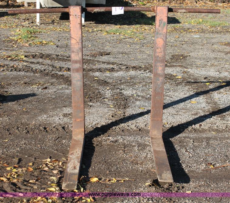 image for item H4162 Forklift pallet forks