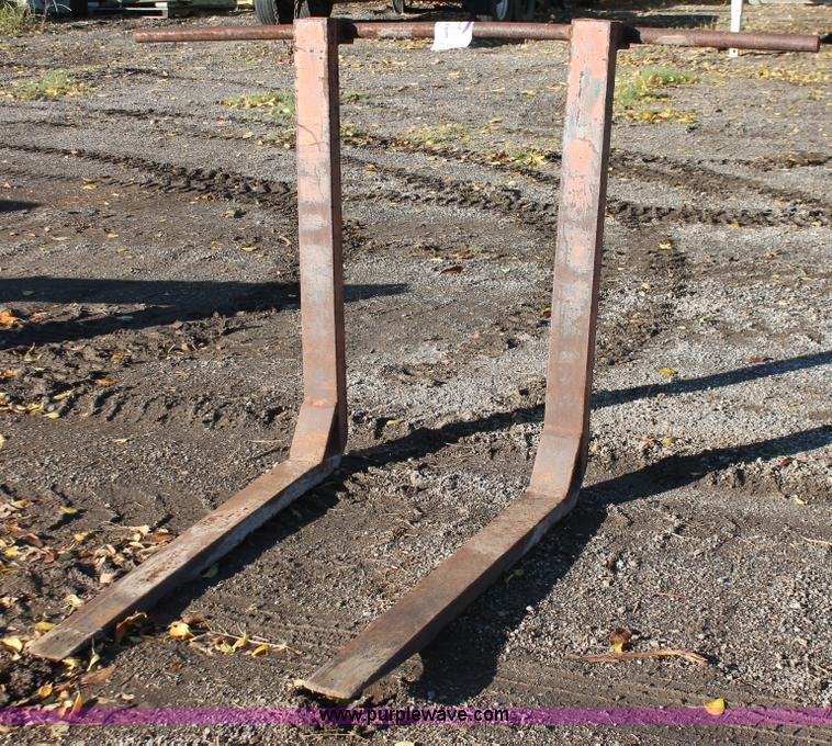 image for item H4162 Forklift pallet forks