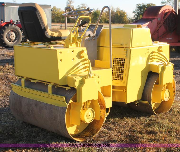 image for item H4164 1990 Bomag BW120AD vibratory roller