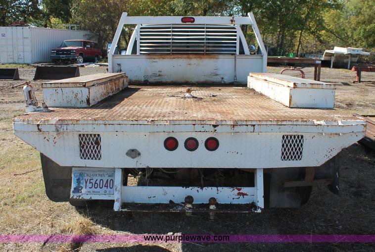 image for item H4165 1999 Dodge Ram 3500 flatbed truck