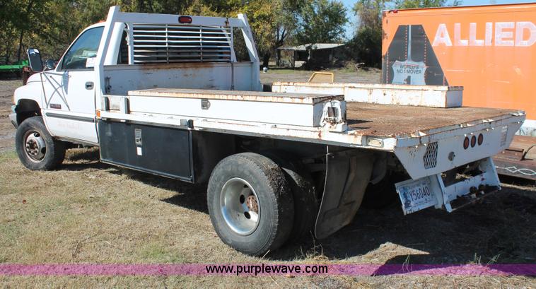 image for item H4165 1999 Dodge Ram 3500 flatbed truck