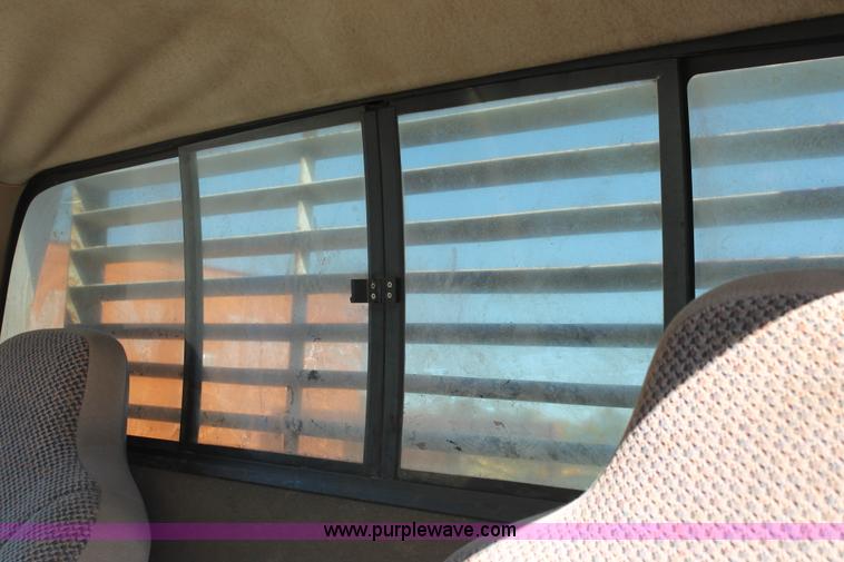 image for item H4165 1999 Dodge Ram 3500 flatbed truck