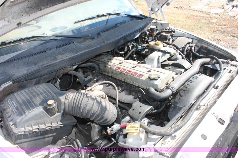 image for item H4165 1999 Dodge Ram 3500 flatbed truck