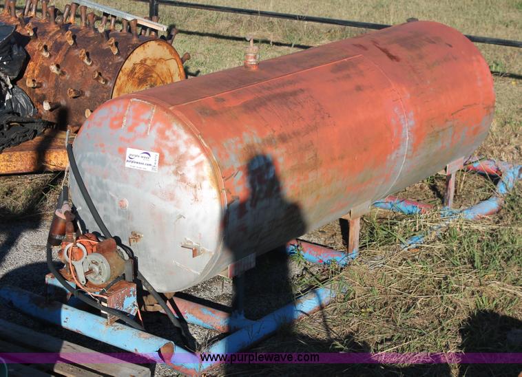 image for item H4172 700 gallon auxiliary fuel tank