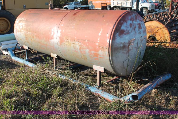 image for item H4172 700 gallon auxiliary fuel tank