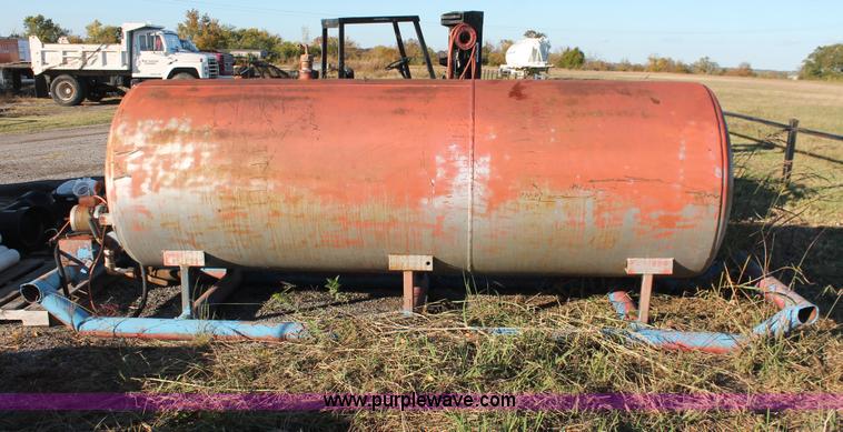 image for item H4172 700 gallon auxiliary fuel tank