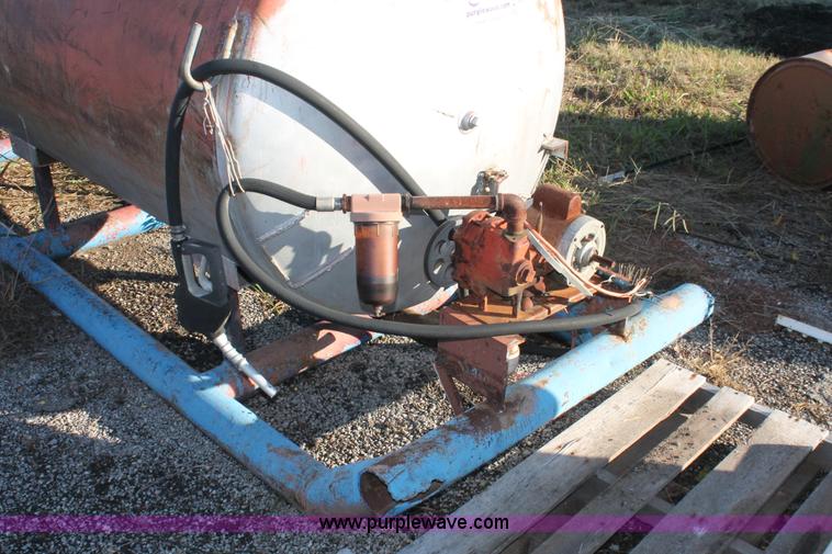 image for item H4172 700 gallon auxiliary fuel tank