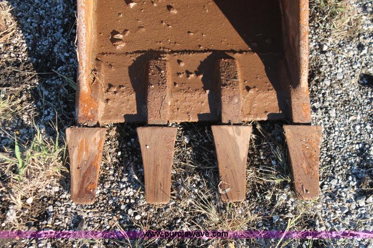 image for item H4174 2003 Woods 100235118 backhoe bucket