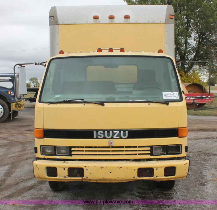 image for item H4176 1990 Isuzu NPR box truck