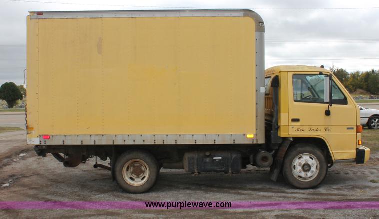 image for item H4176 1990 Isuzu NPR box truck
