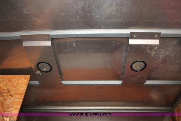 image for item H4176 1990 Isuzu NPR box truck